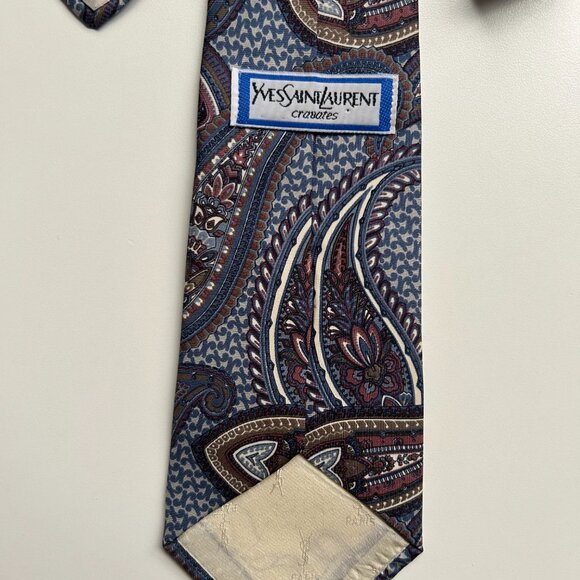90s Yves Saint Laurent silk tie - Picture 3 of 3